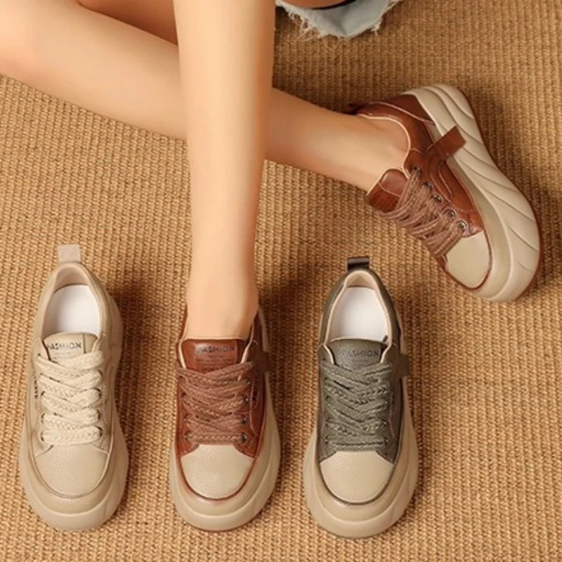 أحذية مارتين ذات النعل المرتفع